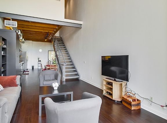 4th image of 179 E City Place Dr