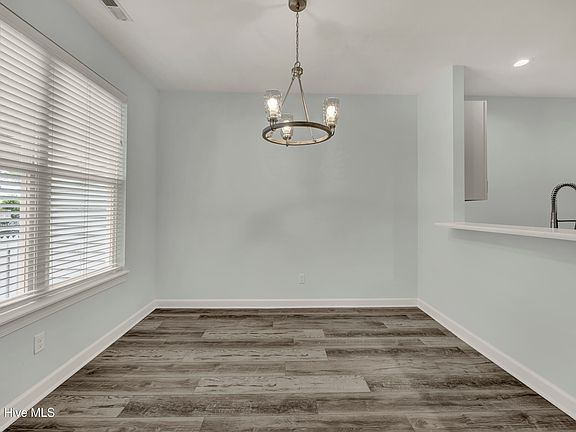 5th image of 5813 Wrightsville Ave APT 148