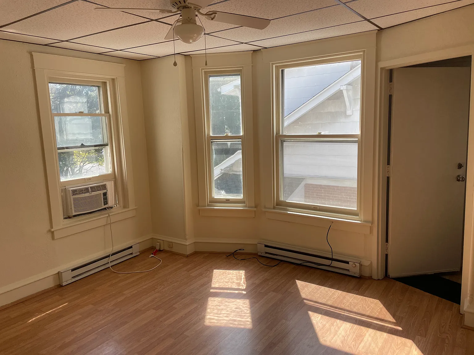 1 bed, 525 sqft, $1,075 — Photo 2