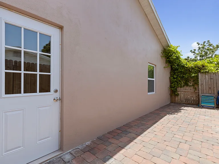 2424 Whippoorwill Cir #2 — Photo 6