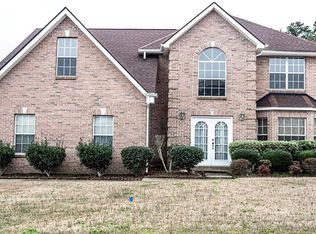 1182 Old Greystone Dr, Lithonia, GA 30058