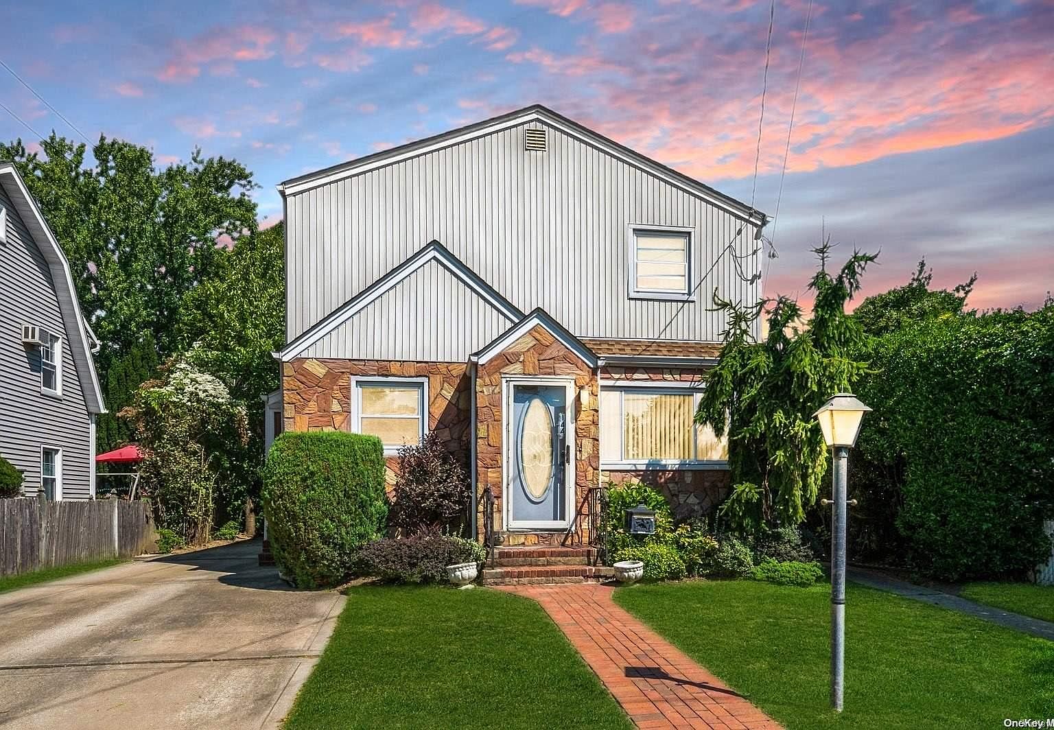 144 Garfield Place, East Rockaway, NY 11518 | Zillow