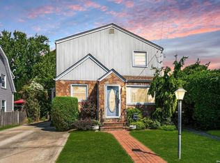 144 Garfield Pl, East Rockaway, NY 11518