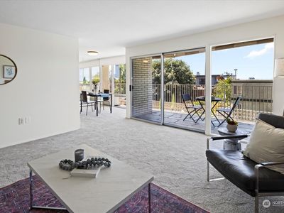 525 Belmont Avenue E UNIT 2B, Seattle, WA, 98102