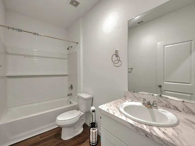 16435 Big Hickory Dr — Photo 24