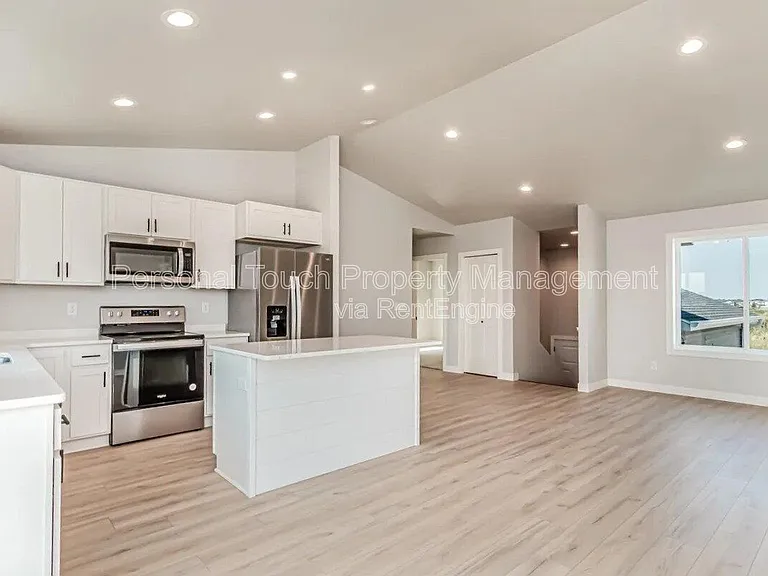 6756 66th Ave S — Photo 2