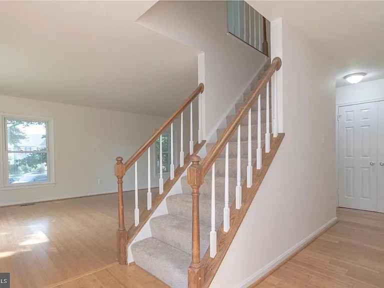 6120 Old Brentford Ct — Photo 27