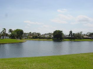 14220 Blackberry Dr, Wellington, FL 33414