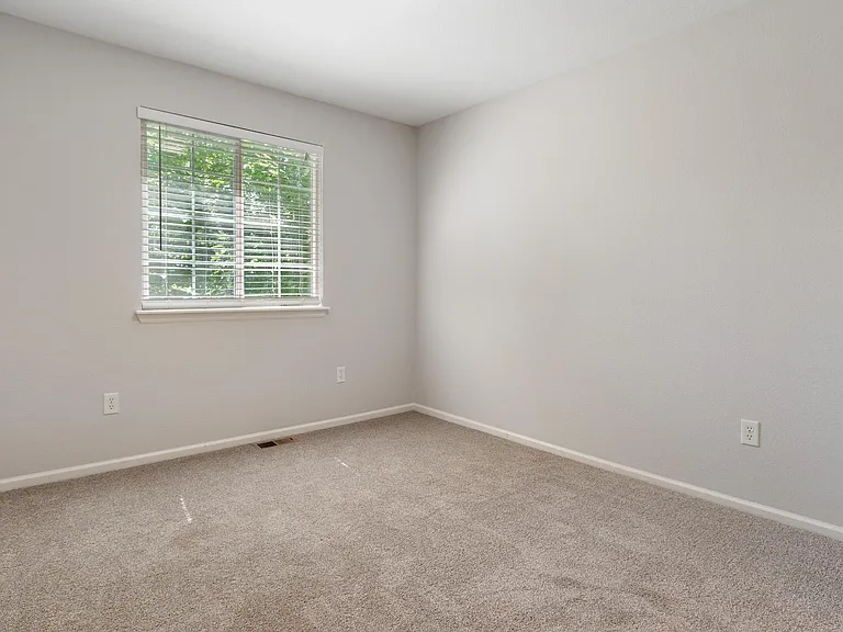 1862 Twin Lakes Cir — Photo 19