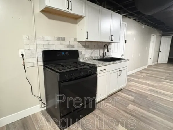 702 Biltmore Blvd #3, South Roxana, IL 62087