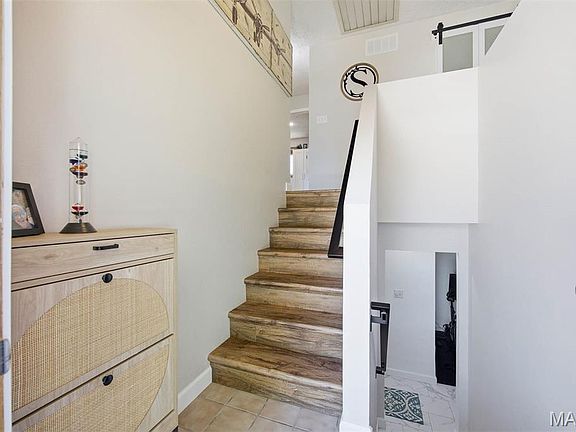 3rd image of 2840 Orchid Ct