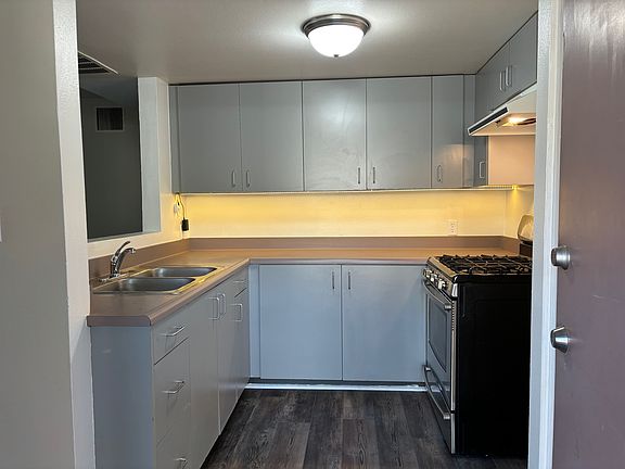 4th image of 1229 Hollister St #1