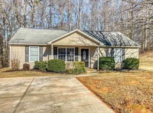 174 Falcon Ridge Dr, Boiling Springs, SC 29316