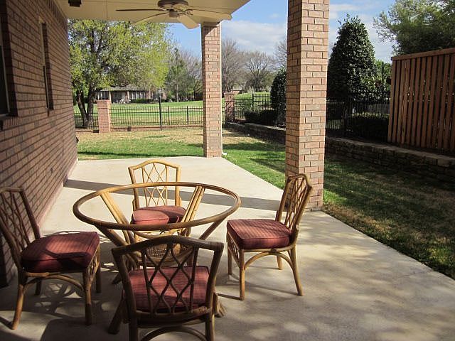 1st image of 5913 Bridge Point Dr