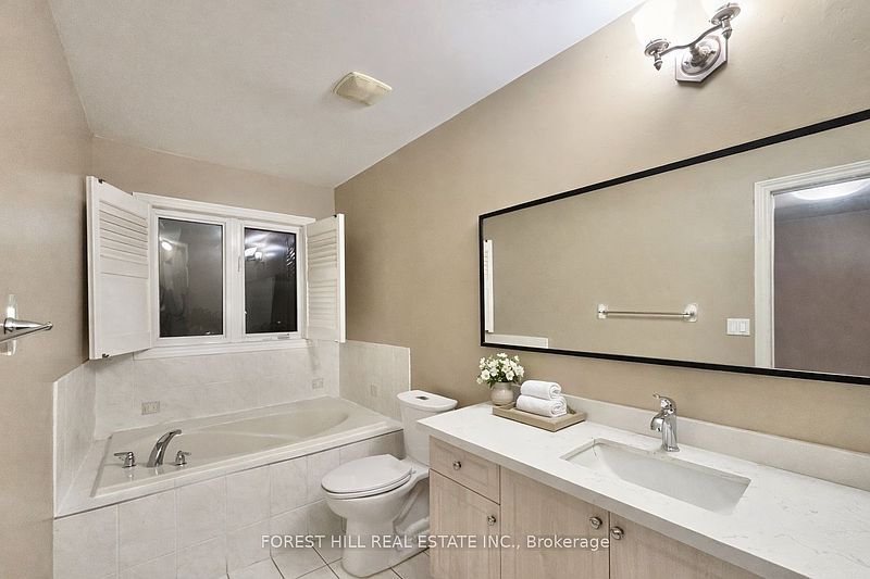 Brampton House for rent - 3 Bedrooms — photo 11