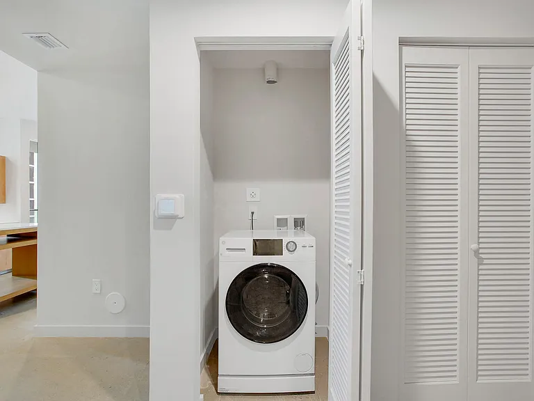 601 N Miami Ave #2107 — Photo 8