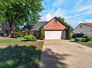 1816 W Gulfport St, Broken Arrow, OK 74011