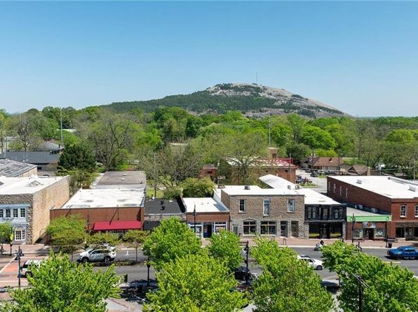 5502 E Mountain St, Stone Mountain, GA 30083