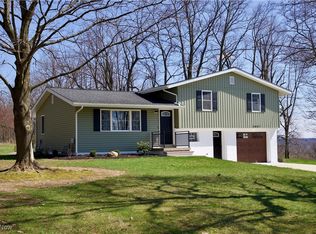 3007 Wilbanks Dr, Barberton, OH 44203