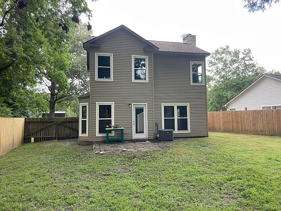 3rd image of 1725 Leith Ln