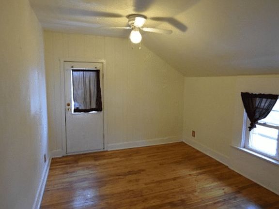 4th image of 3137 Hermina St #4799719