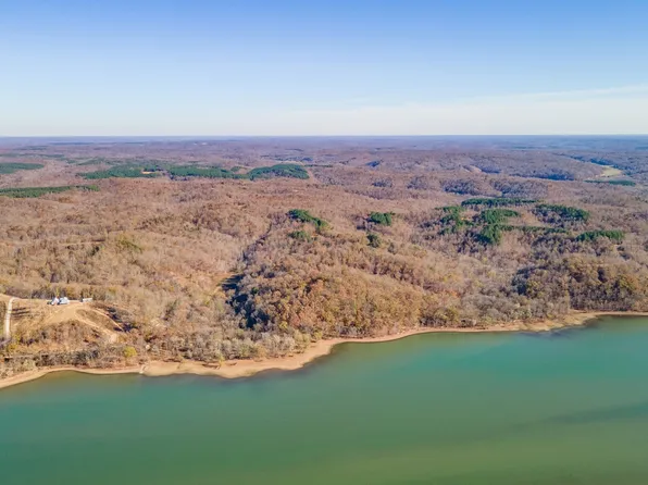 1495 River Ln, Waverly, TN 37185