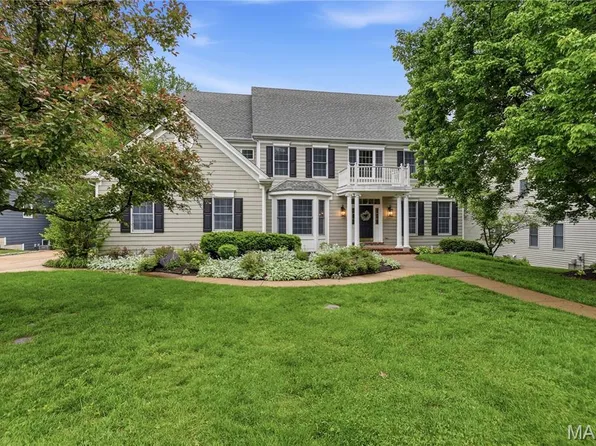 7 Flynn Forest Ln, Saint Louis, MO 63122