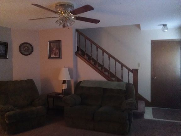 Livingroom/Front door