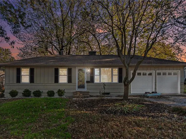 8401 Kentucky Ave, Raytown, MO 64138
