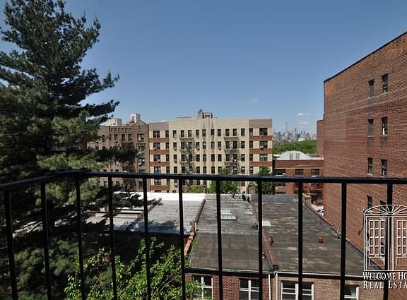 3rd image of 41-36 51st St APT D1