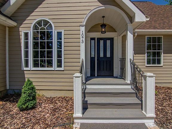 3rd image of 1073 Bedford Lake Dr