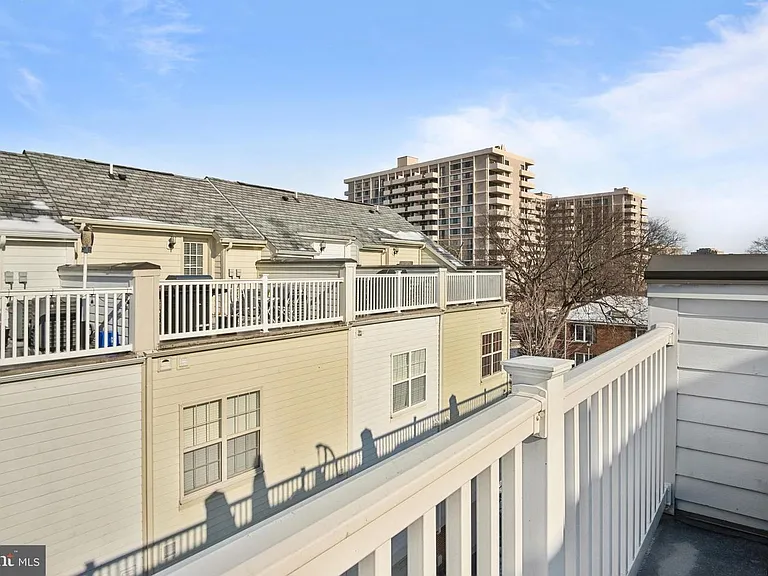 428 N Thomas St — Photo 30