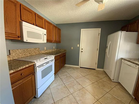 4th image of 903 San Benito Ln