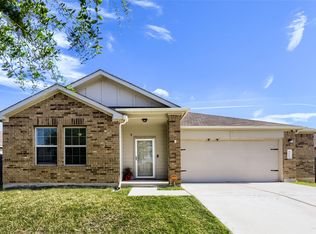 309 Colthorpe Ln, Hutto, TX 78634