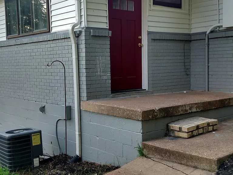 253 Tulip Hill Dr — Photo 2