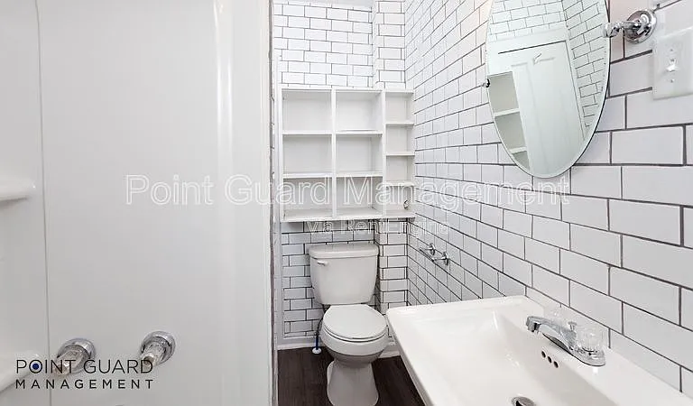 226 S Millwood Ave — Photo 12