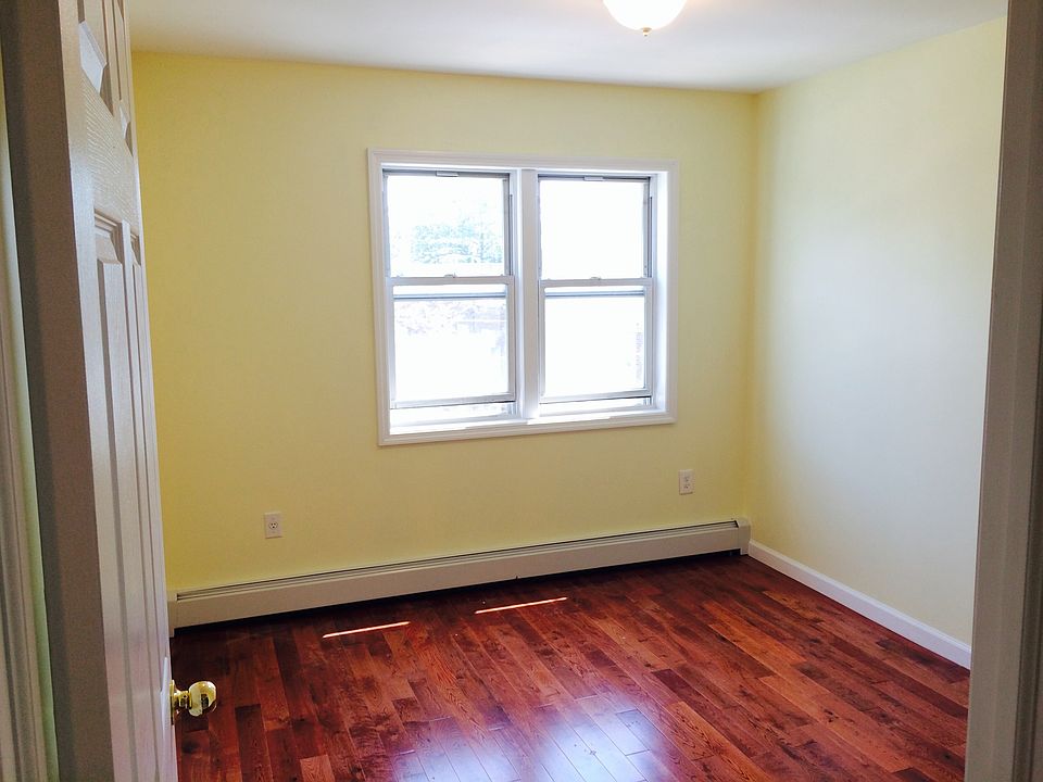 2nd image of 3930 150th Pl #2