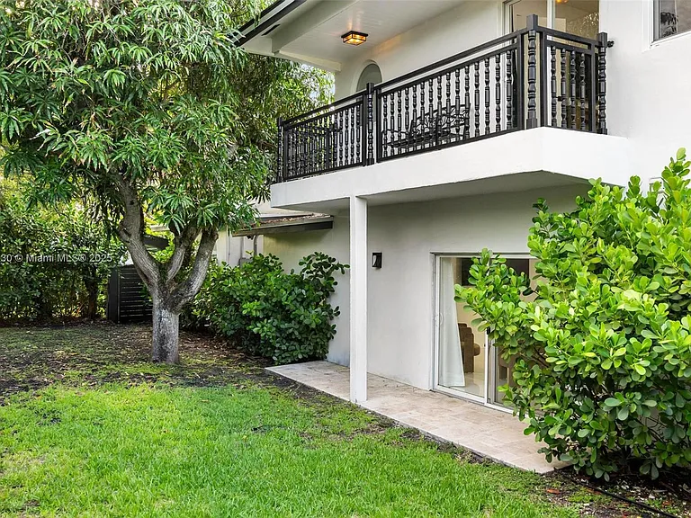 1651 SW 13th Ave — Photo 86