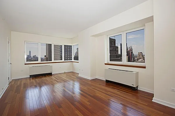 Rented by Domus Realty | media 10