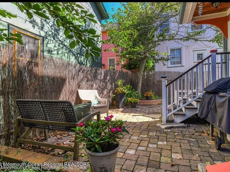 121 Mount Hermon Way — Photo 19