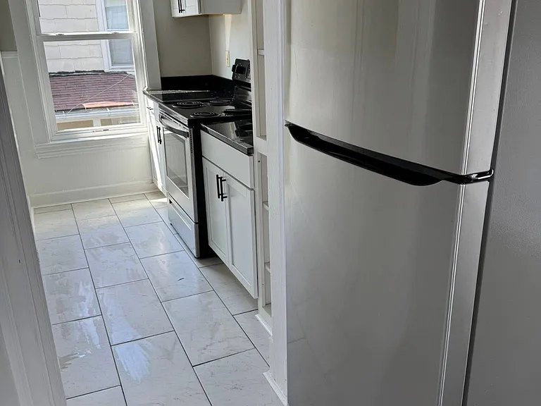 83 Elm St #1 — Photo 10