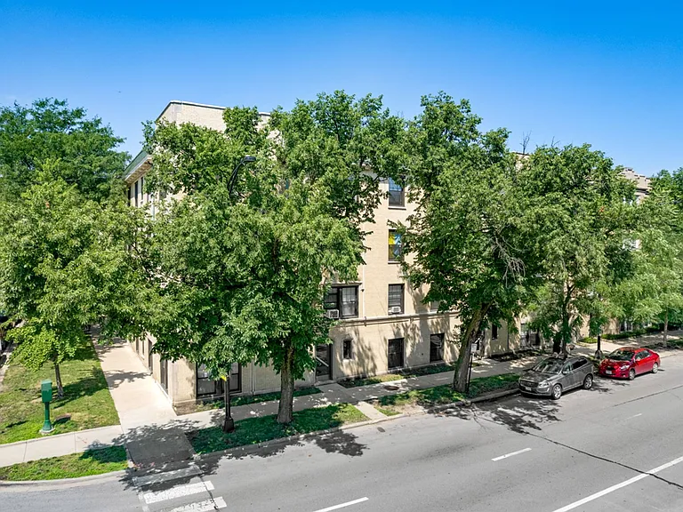 4500- 4506 N. Ashland / 1606-14 W. Sunnyside — Photo 2