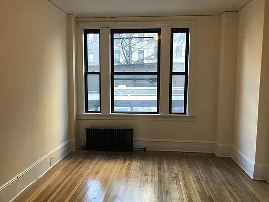 Rented by RV Realty | media 10