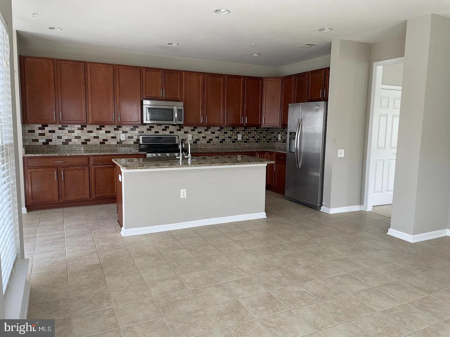 Lofts At Metrowest Condo — Photo 3
