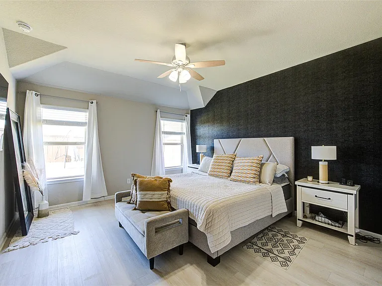 3306 Sumac Dr — Photo 22