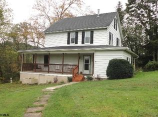 91 Robinson Run Rd, Maidsville, WV 26541