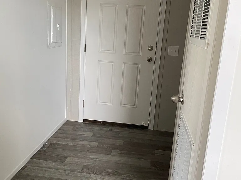 Cedar Terrace — Photo 29