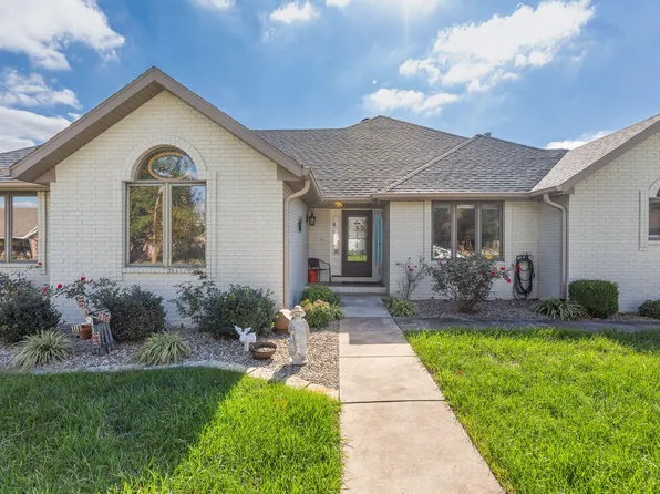 410 E Wildwood Flower Drive, Republic, MO 65738