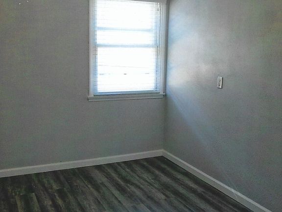 2nd image of 721 S Grevillea Ave #3