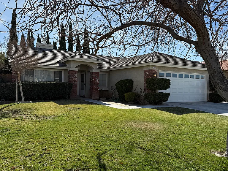 1768 W Avenue H4 — Photo 13